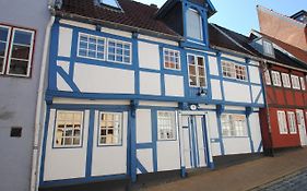 Fewo1846 - Villa Windschief - Uriges Fachwerkhaus Auf 3 Ebenen Mit Garten Im Stadtzentrum